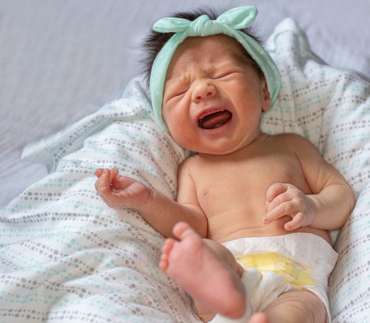 9 Tips for How to Soothe a Baby with Colic - ANB BABY