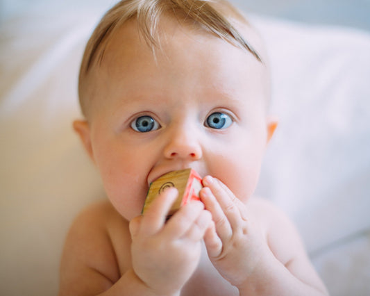 A Parenting Dialogue: What to Do About Teething - ANB BABY