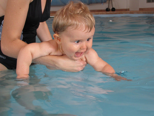 Swim Lessons for Babies: What to Know and When to Start - ANB BABY