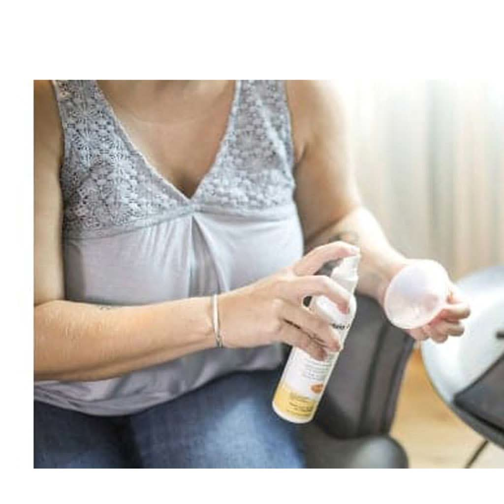 Medela Quick Clean™ Breast Pump and Accessory Sanitizer, ANB BABY