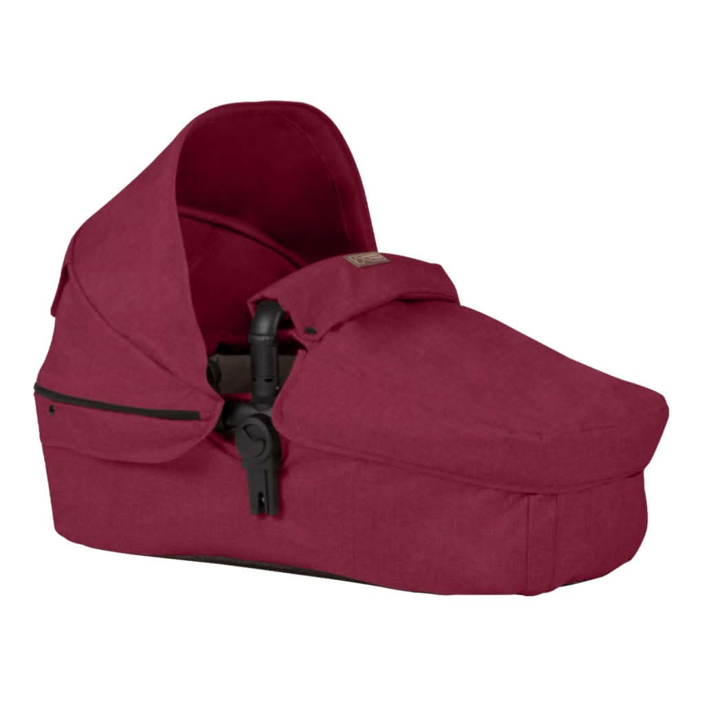 Mountain Buggy Cosmopolitan Bassinet with Cosy Toes Bordeaux